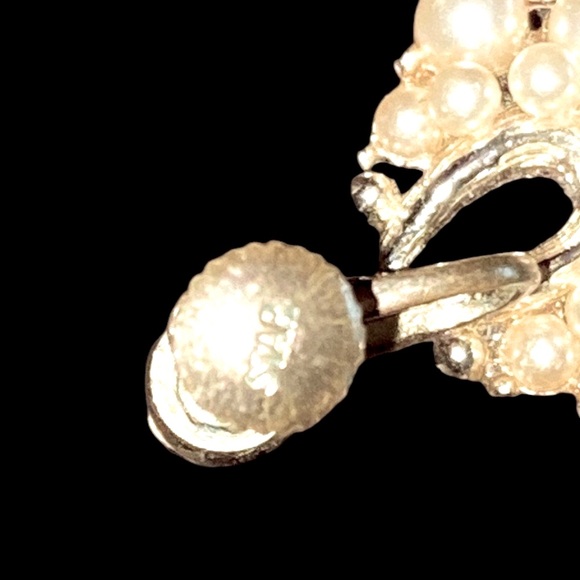 1940-1960s (Circa) STAR Signed Matching Jewelry Set - Necklace & Earrings. - Picture 8 of 14